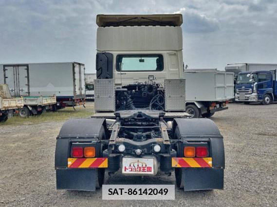 UD Trucks QUON 2017 7808097-14