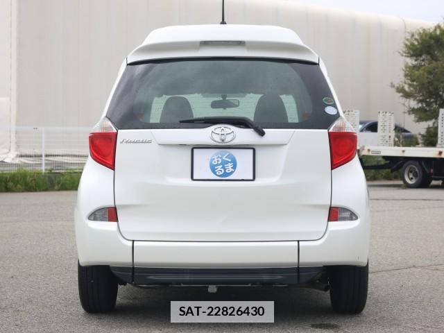 Toyota RACTIS 2011-03 7796368-1