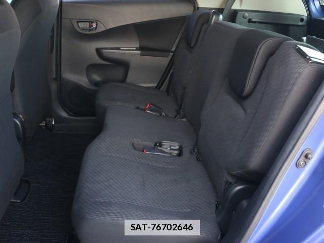 Toyota RACTIS 2010-11 7796375-6