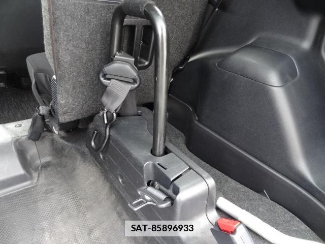 Toyota RACTIS 2012-12 7805263-17