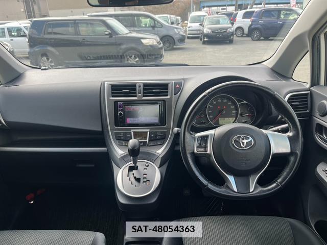Toyota RACTIS 2012-08 7805864-10