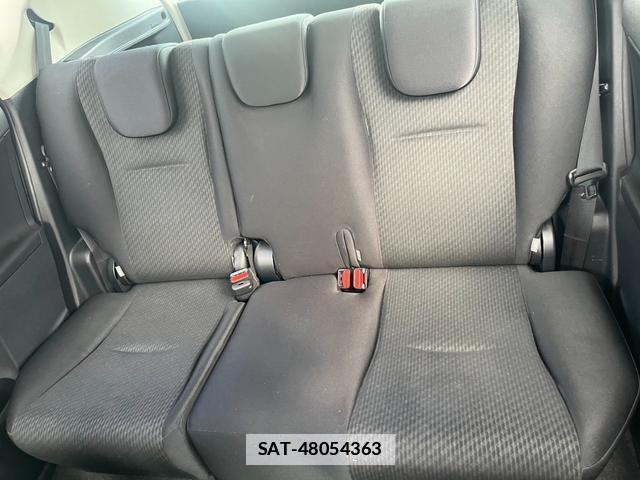 Toyota RACTIS 2012-08 7805864-15