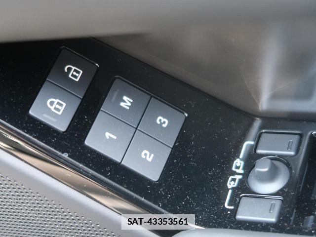 Land Rover RANGE ROVER VELAR 2024-10 7799623-4