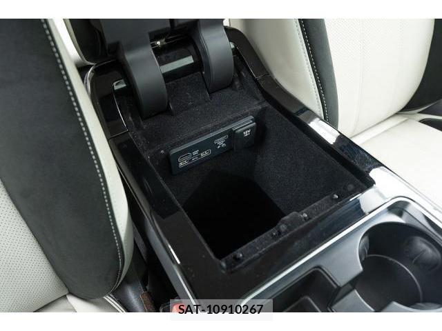 Land Rover RANGE ROVER VELAR 2018-04 7807055-19