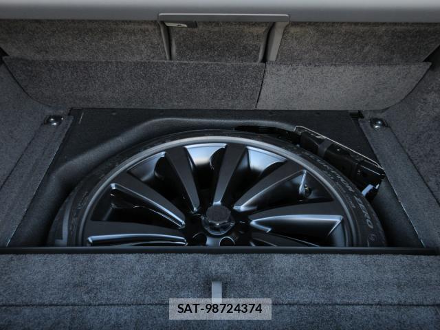 Land Rover RANGE ROVER 2025-01 7801381-9
