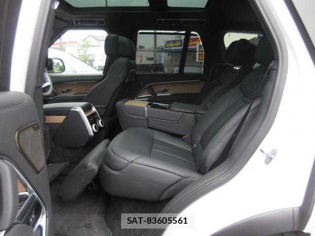Land Rover RANGE ROVER 2023-10 7801387-11