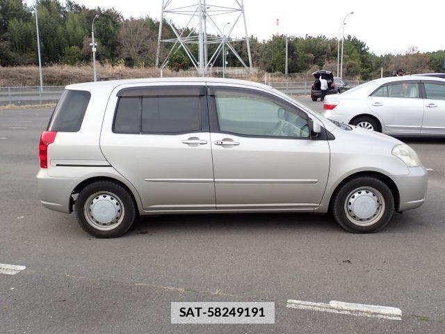 Toyota RAUM 2005-03 7799983-3
