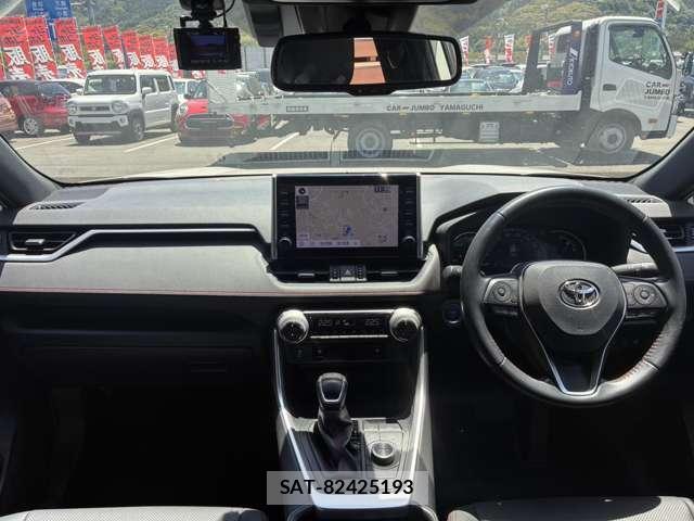 Toyota RAV4 PHV 2021-10 7793706-2