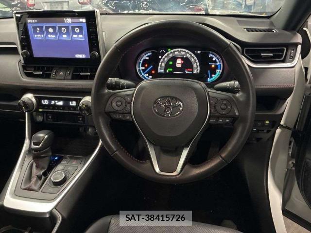 Toyota RAV4 PHV 2022-03 7794187-2