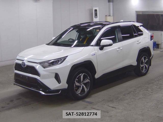 Toyota RAV4 PHV 2021-04 7794938-3