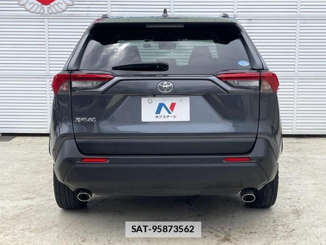 Toyota RAV4 2019-06 7795215-15