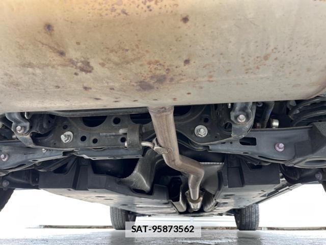 Toyota RAV4 2019-06 7795215-19