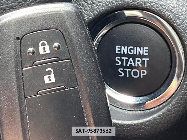 Toyota RAV4 2019-06 7795215-6
