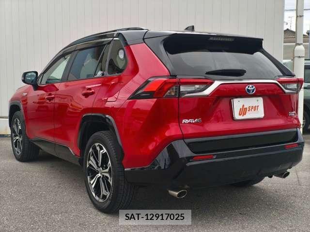 Toyota RAV4 2023-02 7796477-1