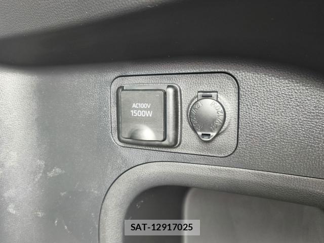 Toyota RAV4 2023-02 7796477-16