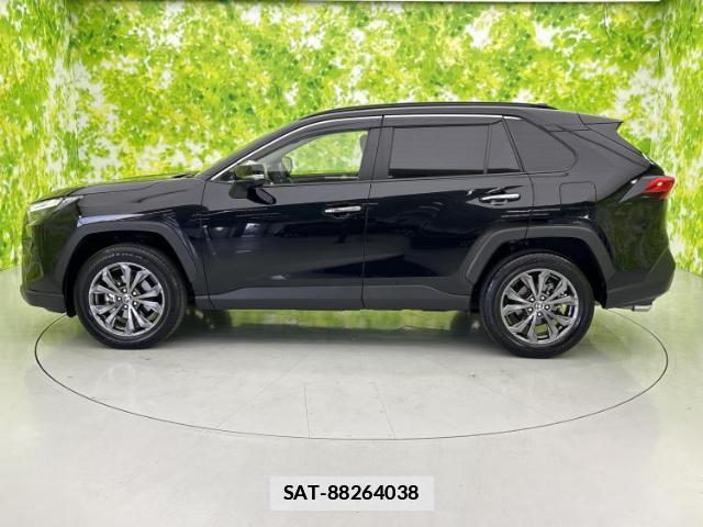 Toyota RAV4 2025-02 7797671-1