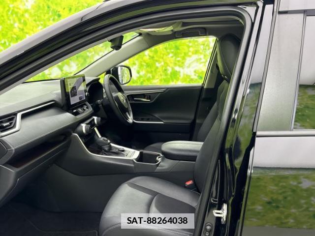 Toyota RAV4 2025-02 7797671-5