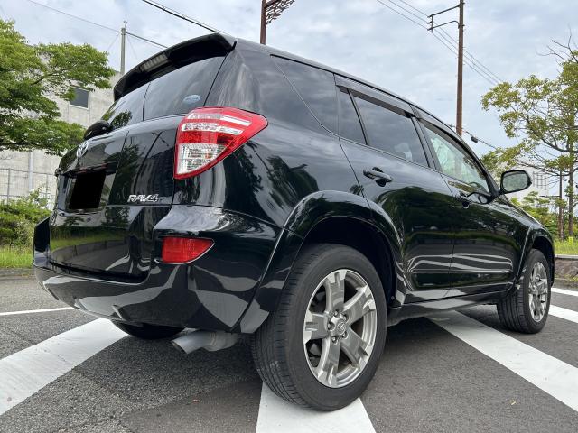 Toyota RAV4 2013-10 7805438-13