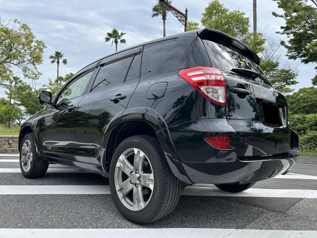 Toyota RAV4 2013-10 7805438-14