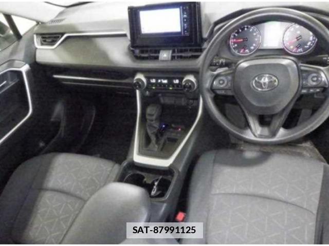 Toyota RAV4 2019-07 7807385-2