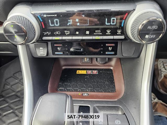 Toyota RAV4 2025-06 7809932-10