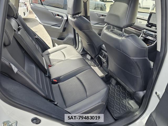 Toyota RAV4 2025-06 7809932-2