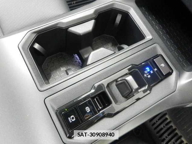 Toyota RAV4 2026-02 7810758-10