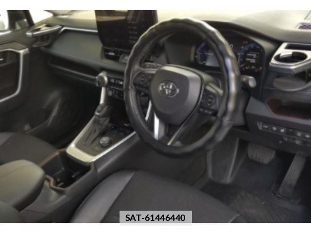 Toyota RAV4 2025-01 7811084-2