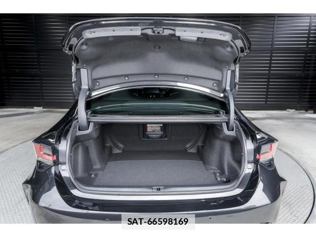Lexus RC F 2023-06 7806045-18