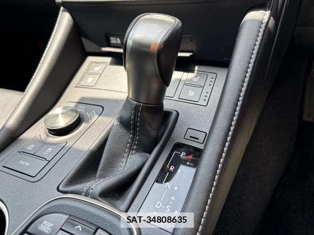 Lexus RC 2015-09 7793560-15