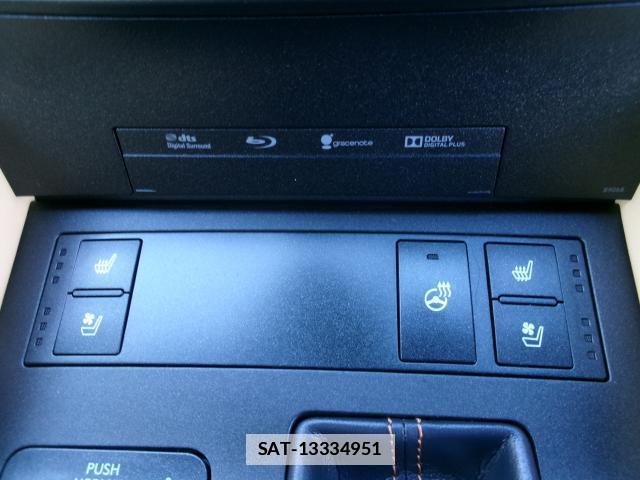 Lexus RC 2015-10 7800512-19