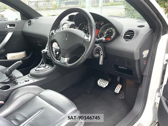 Peugeot RCZ 2012-04 7804139-2