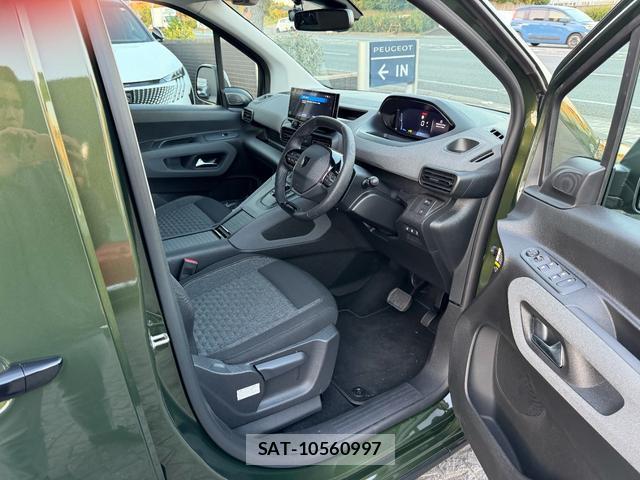 Peugeot Rifter 2025-04 7801377-5