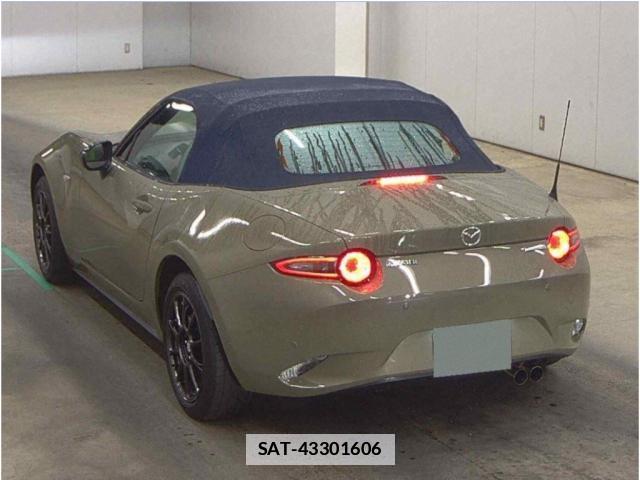 Mazda ROADSTER 2023-09 7793849-1