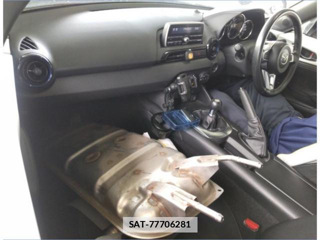 Mazda ROADSTER 2023-06 7793956-2