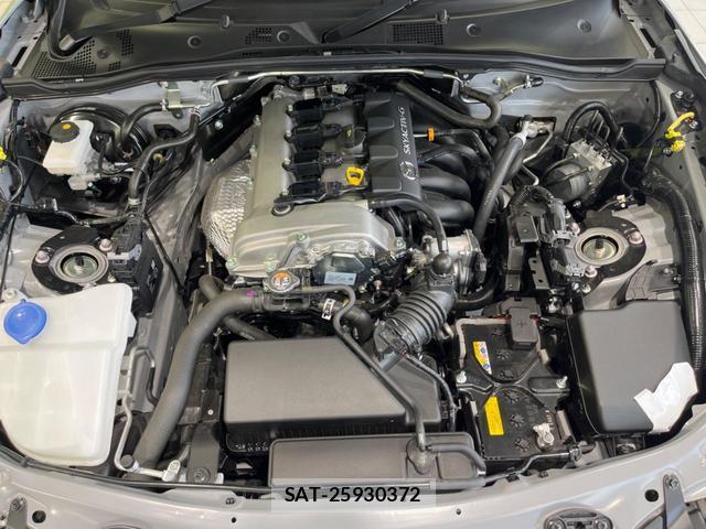 Mazda ROADSTER 2025-10 7799868-17