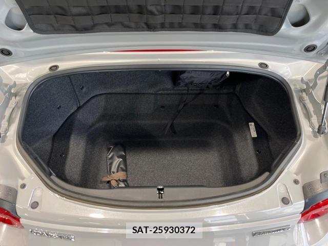 Mazda ROADSTER 2025-10 7799868-9