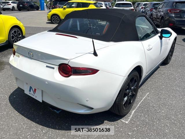 Mazda ROADSTER 2022-08 7804601-16