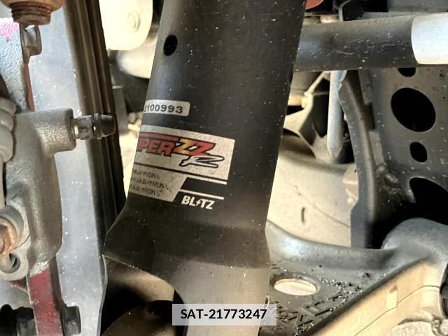 Mazda ROADSTER 2015-05 7809832-4