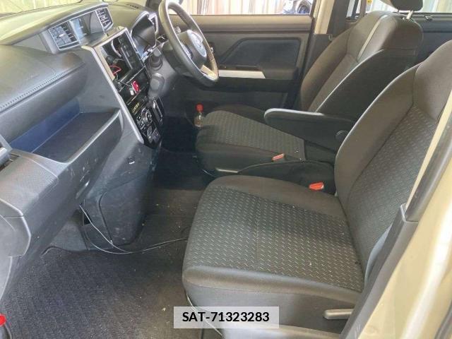 Toyota ROOMY 2022-10 7793945-3