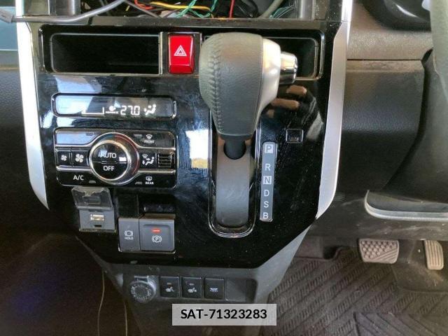 Toyota ROOMY 2022-10 7793945-4