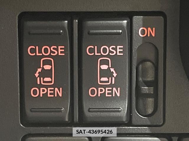 Toyota ROOMY 2018-02 7798143-4