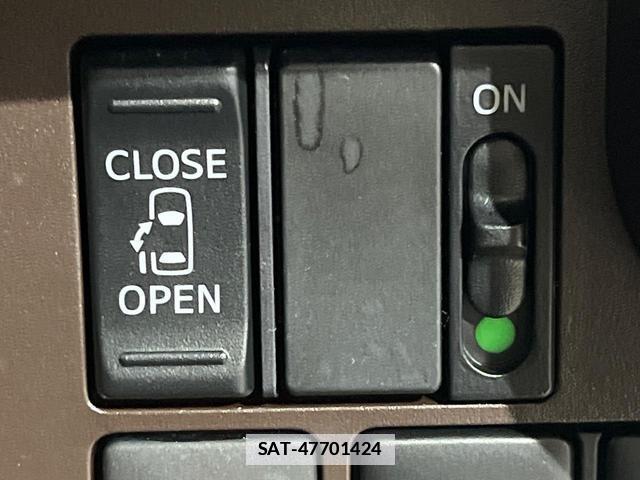 Toyota ROOMY 2017-02 7798175-4