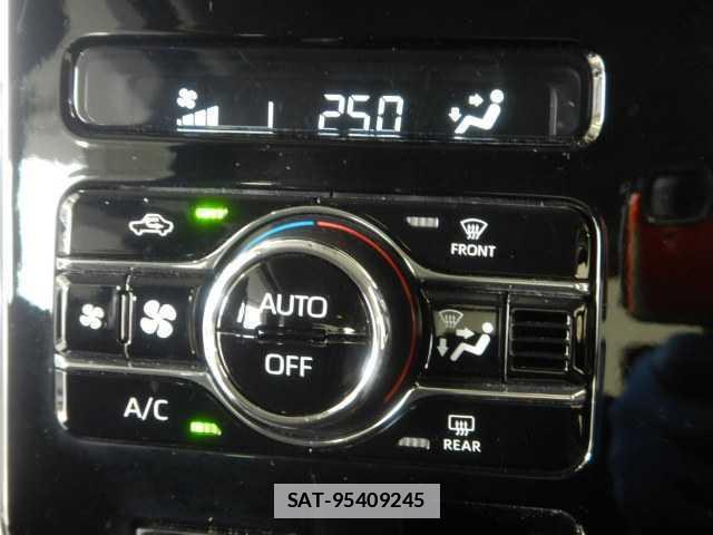 Toyota ROOMY 2024-10 7810862-8