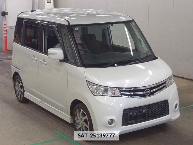 Nissan ROOX 2011-07 7797065-4