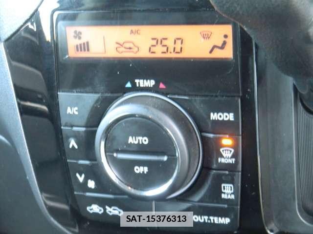 Nissan ROOX 2013-04 7797259-5