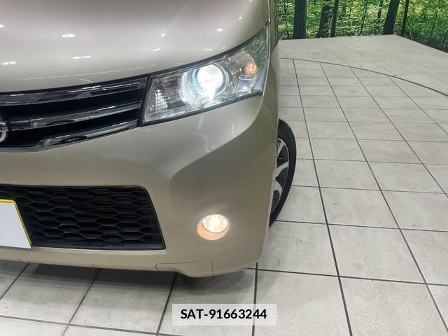 Nissan ROOX 2012-03 7798110-12