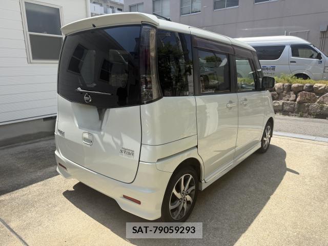 Nissan ROOX 2010-10 7798117-4