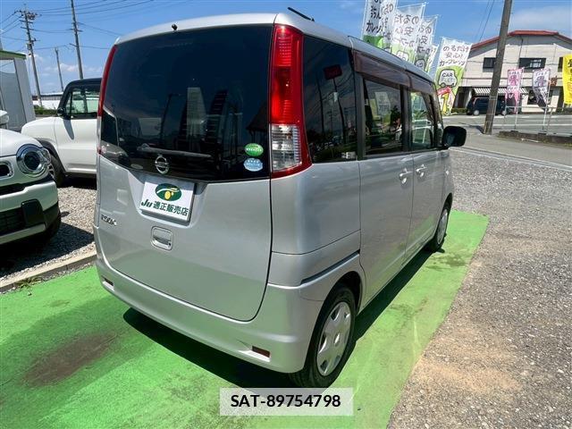 Nissan ROOX 2012-07 7801402-6