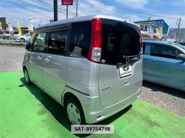 Nissan ROOX 2012-07 7801402-8